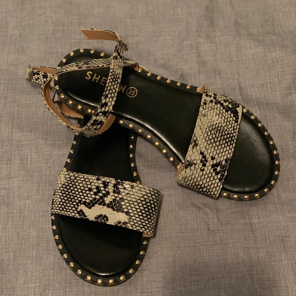 SHEIN Snakeskin Pattern Slingback Flats NWOT - Picture 1 of 2